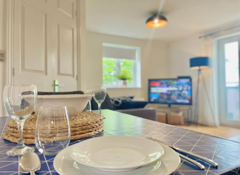 Lovely 2-Bedroom Bristol Apartment. Free Parking. エクステリア 写真