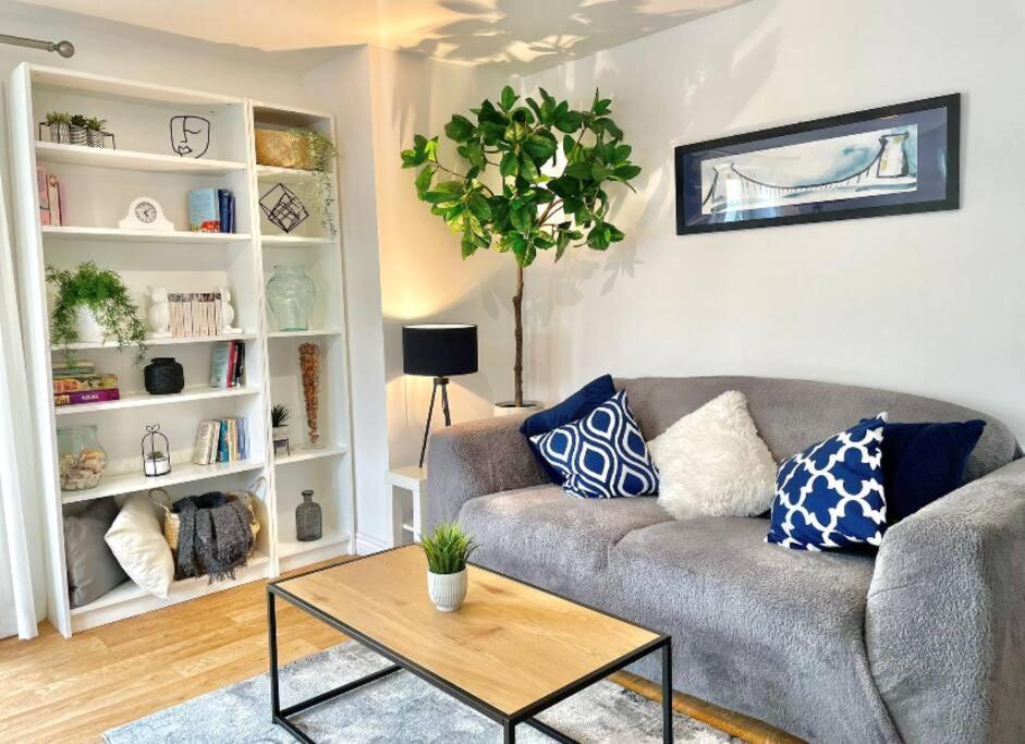 Lovely 2-Bedroom Bristol Apartment. Free Parking. エクステリア 写真